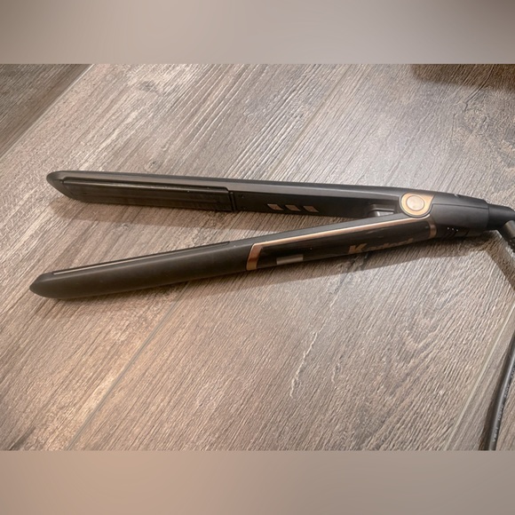 Kadori Flat Iron ⚡️ - Picture 2 of 3